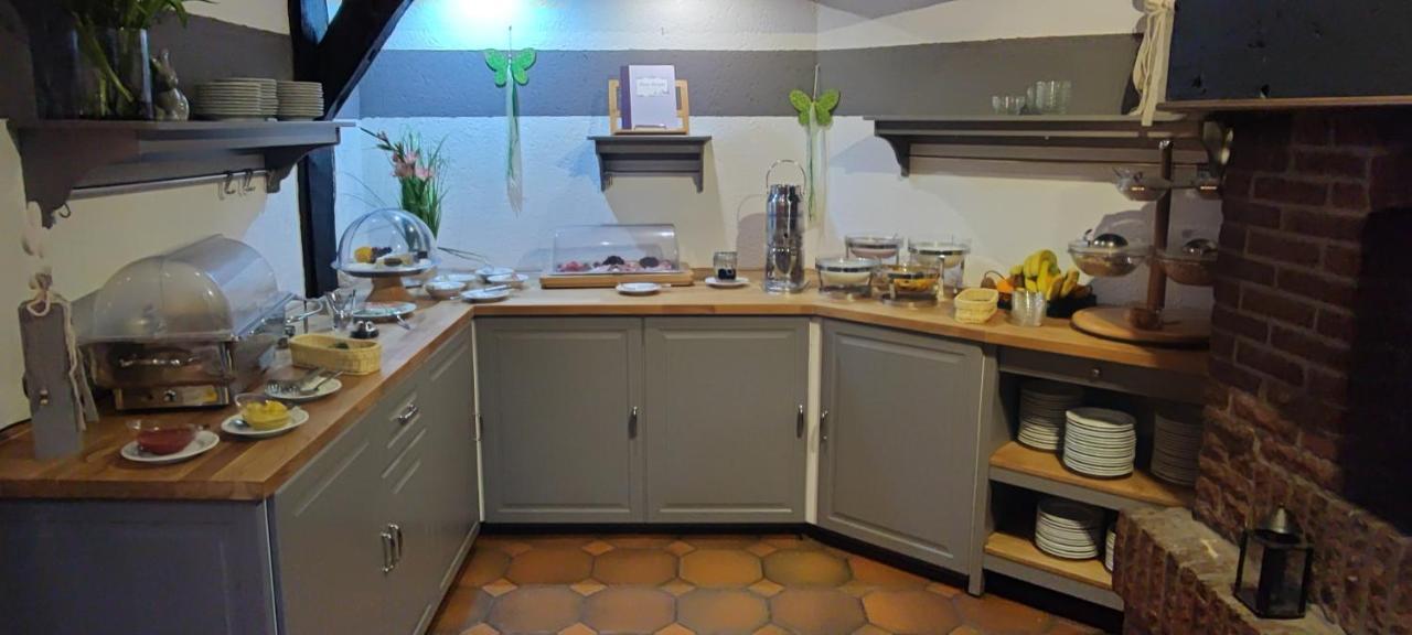 Ihr Ferien Hotel Brunnenhof Suhlendorf Ngoại thất bức ảnh
