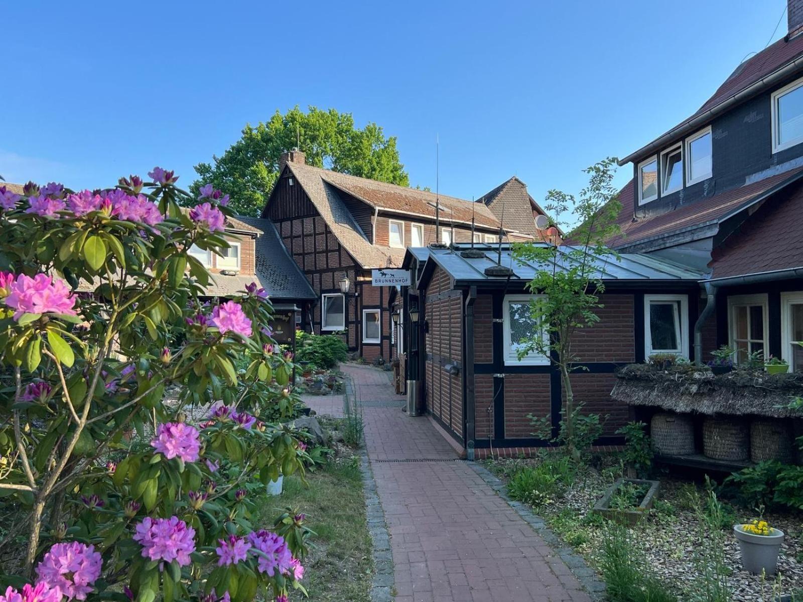 Ihr Ferien Hotel Brunnenhof Suhlendorf Ngoại thất bức ảnh